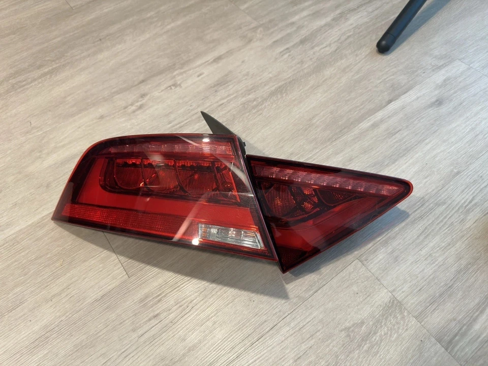 LUZ TRASERA LED LATERAL IZQUIERDA CONJUNTO LUZ TRASERA OEM 12-15 AUDI A7 S7 RS7 C7 Foto 1 de 1