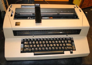 Vintage IBM Selectric III Electric Typewriter *Works* READ Comes w New Ribbon - Picture 1 of 24