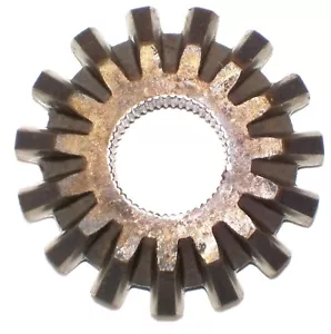 Spicer 6 Speed Transaxle 4360-7 Miter Gear Splined 3781, 15T (Lot 223) - Picture 1 of 3