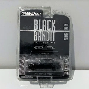GREENLIGHT BLACK BANDIT 2013 CHRYSLER 300 SRT - Picture 1 of 1