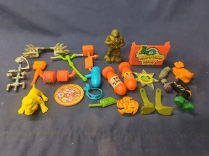 Teenage Mutant Ninja Turtles TMNT Parts Lot Weapons Accessories Vintage 80s 90s - Picture 1 of 8