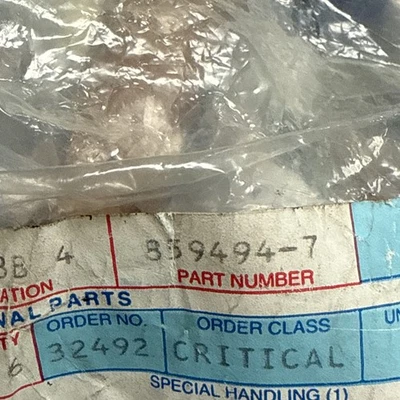 Volvo Penta FUEL INJECTOR 859494 - Image 1 of 4