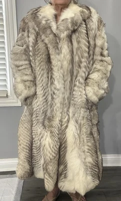 Oscar de la Renta full-length fur coat, - Image 1 of 3