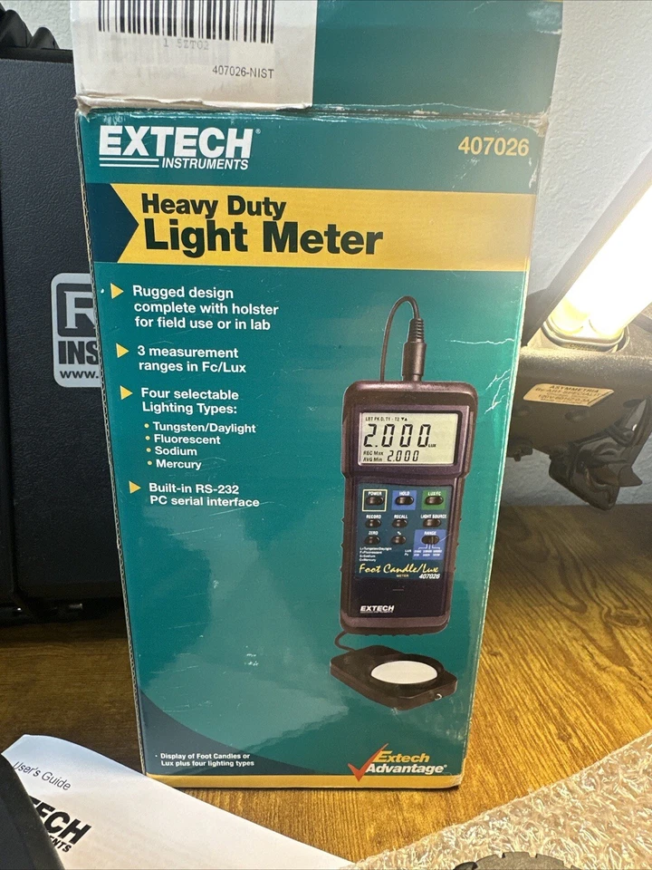 Extech 407026 Foot Candle Lux Heavy Duty Light Meter  - Image 1 of 4