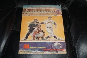 1964 NEW YORK METS BASEBALL PROGRAM VS GIANTS MAYS 1-3 HICKMAN HR - Picture 1 of 3