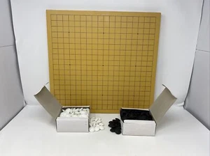 Go (Weiqi) Wooden Board + Pieces - NEW - Picture 1 of 8