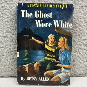 The Ghost Wore White Book von Betsy Allen Connie Blair #6 mit Schutzumschlag - Bild 1 von 9