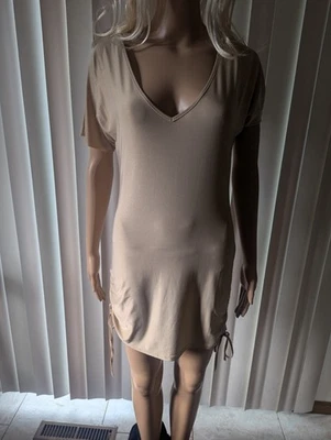 Vestido Rue 21 Medio Dorado Champagne Brillo Lados Acanalados Foto 1 de 4