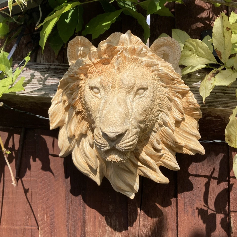 STONE GARDEN SMALL NATURAL  LION HEAD WALL HANGING PLAQUE ORNAMENT 8 inch - Image 1 of 1