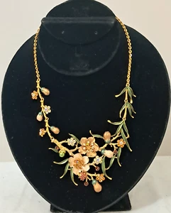 STUNNING 3D METAL FLOWERS CRYSTAL VINE NECKLACE - Picture 1 of 5