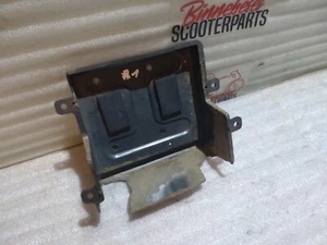 Verkleidung Aprilia Classic 125 Batteriekasten Hälfte #1 MF125 Batteriebox - Bild 1 von 8
