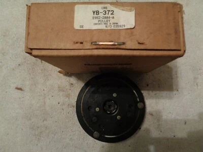 Nuevo de Lote Antiguo Ford Thunderbird 1989-1990 Aire A/C disco de embrague y buje 3.8 E9SZ-2884-A Foto 1 de 2