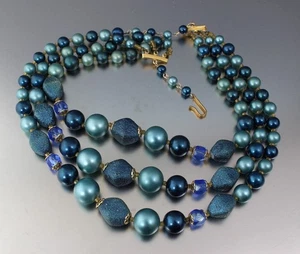 VINTAGE 50’S MULTI 3 STRAND BLUE CRYSTAL GLASS PLASTIC PEARL BEAD NECKLACE - Picture 1 of 3
