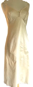 Vintage Vanity Fair Ivory Full Slip Lingerie Button 32 M Nightie Dress Sleep - Picture 1 of 8