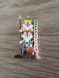 DISNEY PIN 2013 HAPPY HOLIDAYS CHRISTMAS NUTCRACKER SOLDIERS CHIP DALE LE 1200 - Picture 1 of 2