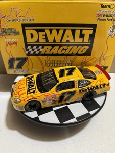 Matt Kenseth #17 DeWalt Yellow Flames 2002 Owners Series 1/24 Nascar Diecast - Picture 1 of 17