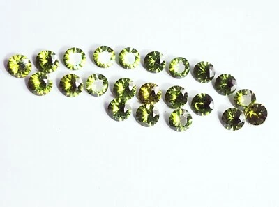 Dark Green Sapphire Approx. 5x5 mm 20 pcs Lot Loose Gemstone - Image 1 of 4