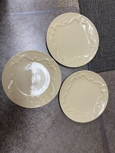 VINTAGE 3 Carcassonne Creme (Cream) by ANTHEOR (FRANCE) ROUND PLATES 10-3/4"