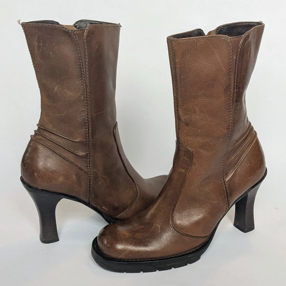 BOTAS VINTAGE Y2K STEVE MADDEN Kinko marrón punta cuadrada para mujer 8 Hechas en Brasil Foto 1 de 4