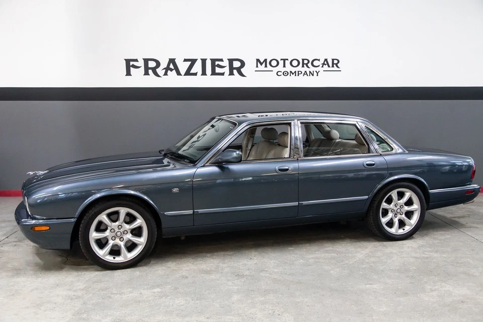 2001 Jaguar XJR с наддувом V8  - Изображение 1 из 1