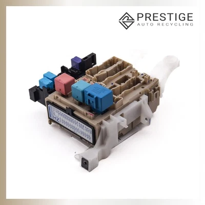 2009-2012 TOYOTA RAV4 Cabin Fuse Box Relay Junction Block 82730-42541 OEM - Image 1 of 4