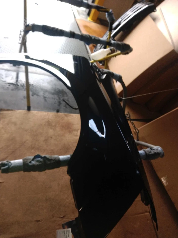 2015 Chrysler Town & Country Front Right Fender Black 127K Miles OEM Part - Image 1 of 4