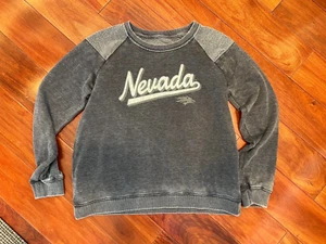 NWT UNR University of Nevada Reno Womens Sweatshirt - Retail $65 Size Med - Picture 1 of 5