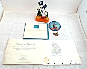 Disney WDCC Magician Mickey On With The Show 1997 2 prendedores de evento impresión artística sin usar, en caja certificado de autenticidad - Imagen 1 de 10