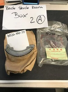 HONDA CR250R FRONT BRAKE SHOE CR 250 R 45120-MA0-771 NIB - Picture 1 of 9