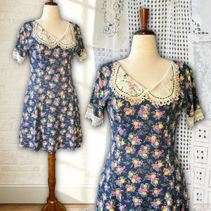 Vintage Embroidered Butterfly Crochet Lace Bib Collar Babydoll Mini Dress Size M - Picture 1 of 17