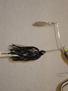 Spinner Baits 3/8 oz, 6 Pack, Single Spin, Black Head / Black Skirt - Picture 1 of 2