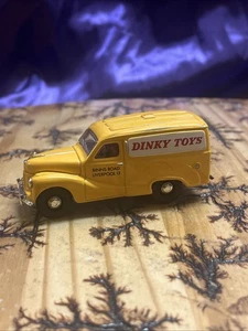 A51 1:43 DINKY COLLECTION MATCHBOX DY-15B 1953 AUSTIN A40 VAN DINKY TOYS  - Picture 1 of 14