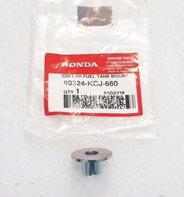 HONDA CB1000 CB1100F CB250 CB600F CX650 GL100 GL125 GL500 GL650 FUEL TANK COLLAR Foto 1 de 4