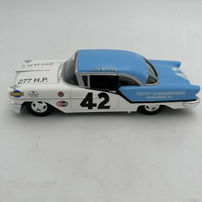 Lee Petty Imprese #42 1957 Oldsmobile Hardtop Bianco 489 Di 630 - Immagine 1 di 4