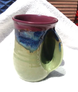 Neher Art Pottery Right Hand Warmer Mug Cup Green Purple Blue Drip 2012 Signed - Bild 1 von 6