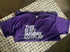 Funimation lila T-Shirt This is My Sunday Cosplay NYCC 2021 exklusiv Large - Bild 1 von 4