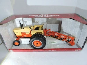 2002 VINTAGE Case 970 Tractor w Plow Ertl No. 14197 1/16th Scale NEW IN ORIG BOX - Picture 1 of 20