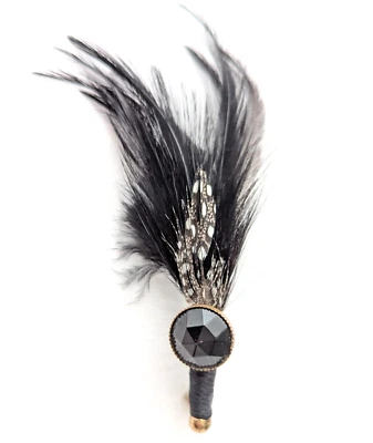 Broche de lapela boutonniere de penas de galinha da Guiné preto branco casamento formatura formal - Imagem 1 de 3