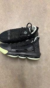 Nike LeBron 16 Glow In The Dark Mens sneakers black gym shoes Size 8 - Picture 1 of 5