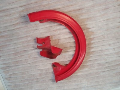 Protector de rotor de disco de freno delantero Yamaha TT 350 TT350 1986-87 OEM rojo ¡Bonito! Foto 1 de 4