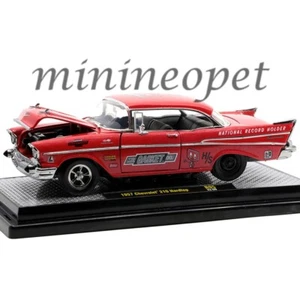 M2 Machines 1957 Chevrolet 210 Hardtop Mr. Seal Co. 1/24 rot 40300-95A - Bild 1 von 2