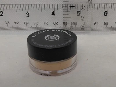 The Body Shop, Nature's Minerals, цвет глаз, 0,03 унции, 1 г, 07 ГОЛЫЙ ГИПС - Изображение 1 из 4