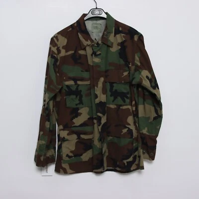 Chemise Militaire Woodland Camouflage U. S. Armée Utilisé Taille M ( - Photo 1/4