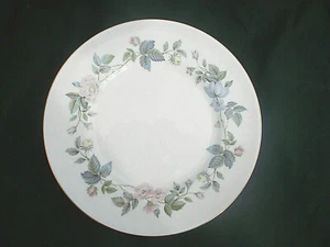 Plato de cena Royal Worcester GUIRNALDA DE JUNIO. Diámetro 101/2 pulgadas. - Imagen 1 de 2