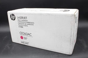 Genuine HP CE263AC - Magenta Toner Cartridge -  Sealed Damage box - Picture 1 of 5