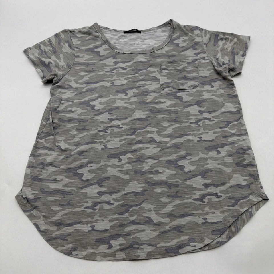Avon T-shirt Women M Camouflage Multicolor Pocket .#38925 - Image 1 of 4