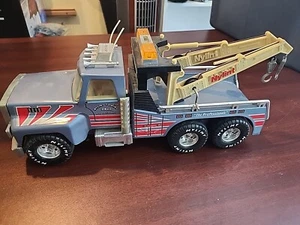 Vintage 1980's Nylint Pressed 24 Hour Towing Recovery Wrecker Tow Truck 17" - Picture 1 of 8