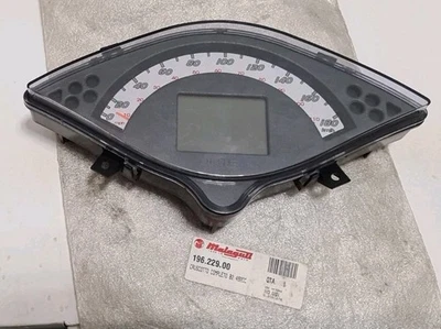 196.229.00 STRUMENTAZIONE CONTACHILOMETRI ORIGINALE MALAGUTI SPIDERMAX RS 500 - Immagine 1 di 2