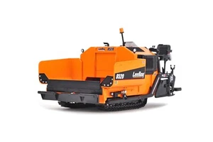 LeeBoy 8520 Asphalt Paver - Diecast Masters 1:32 Scale Diecast Model #41004 New - Picture 1 of 8