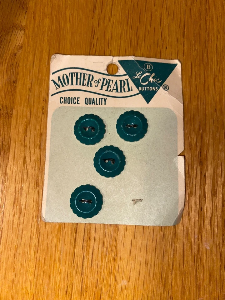Vintage Mother of Pearl Set of 4 Emerald Green Sewing Buttons Original Packaging - Image 1 of 1